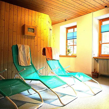Gastehaus Zum Goldenen Rossle 2* 트리베르크